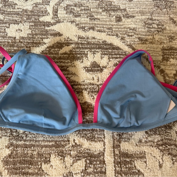 L Space Finneas Bikini top - Picture 3 of 7